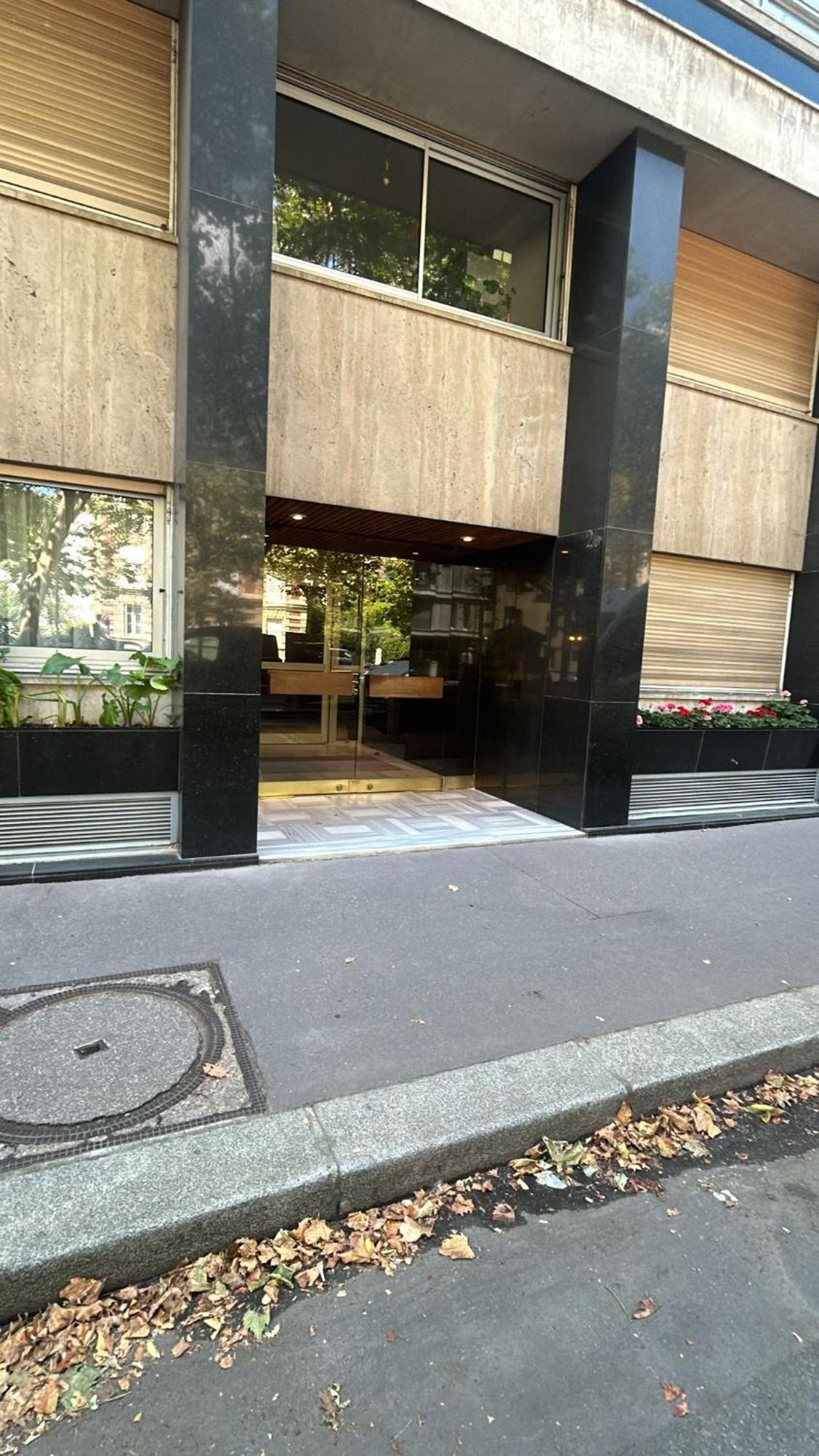 Studio Pour Deux Face A La Tour Eiffel パリ エクステリア 写真